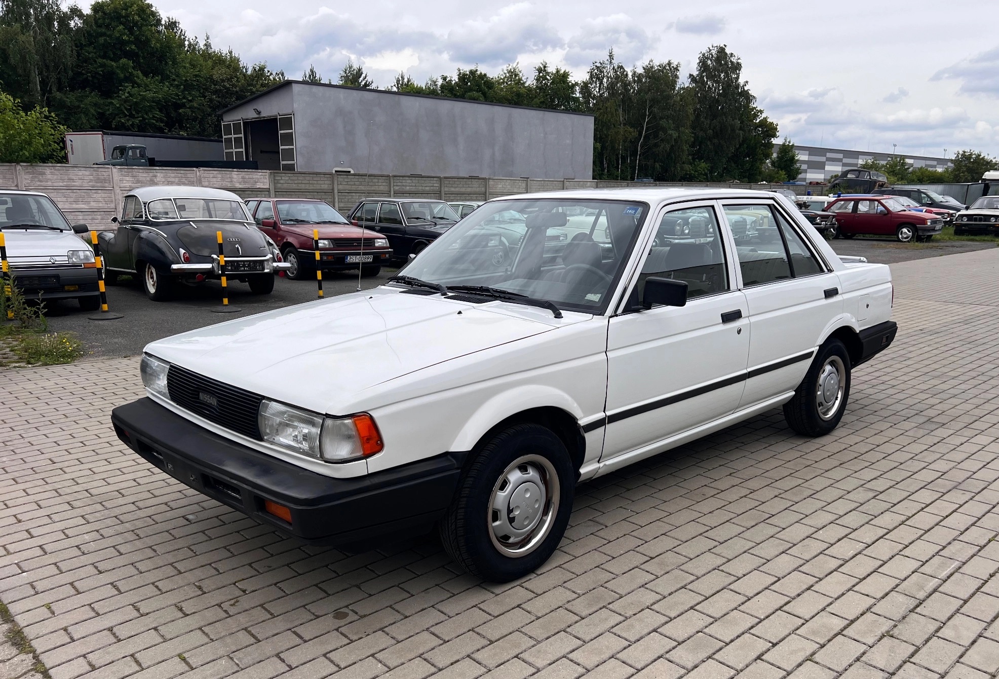 Image of Nissan Sentra/Tsuru